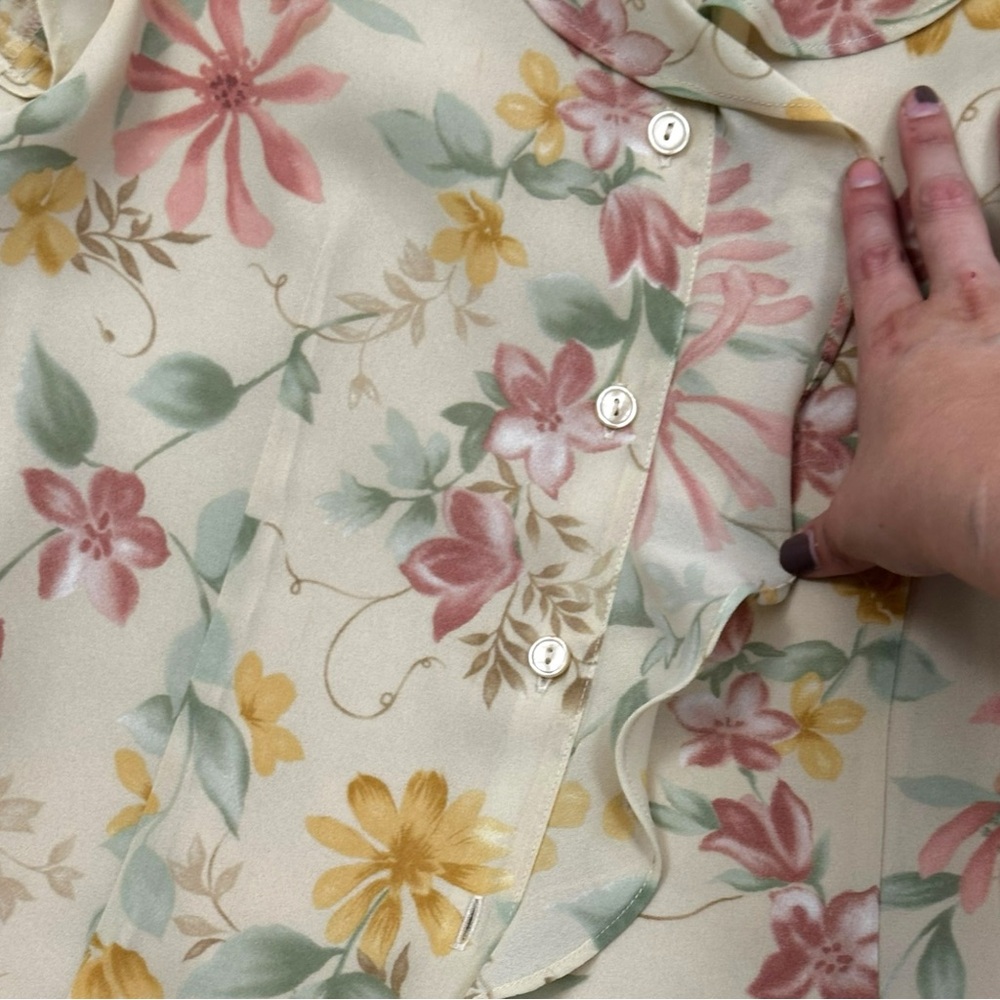 Laura Scott Vintage Tan Floral Button Up Blouse - 6 Petite - Picture 4 of 6